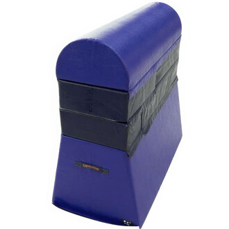 Cheval Modulo 1400 de forme rectangulaire avec un dessus arrondi, recouvert de matériau en mousse bleu violet et noir, conçu pour la pratique de la jonglerie et les activités sportives.