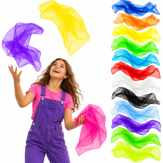 Una ragazzina fa giocoleria con delle sciarpe di tessuto leggero e colorato, una viola e una gialla in aria, una rosa nella sua mano, accanto a una tavolozza di dodici colori disponibili.