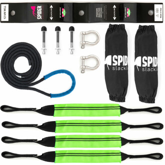 Contenu du kit d'installation indoor pour slackline, comprenant des boulons, des manilles, des protections de cliquet, une corde de sécurité et des sangles de connexion. Le kit est conçu par Spider Slacklines.