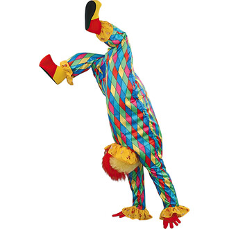 Mascotte Clown Acrobate effectuant un équilibre sur une main, vêtue d'un costume coloré en losanges avec des teintes vives de bleu, rouge, jaune et vert. Les chaussures sont rouges et jaunes, et des gants rouges complètent le look. La mascotte a une queue