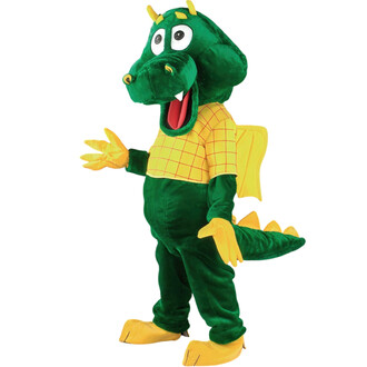 Mascotte Dragon en costume vert avec un débardeur à carreaux jaunes, présentant un grand sourire. Elle a des ailes jaunes et des cornes sur la tête, avec des gants et des chaussures jaunes. La mascotte est debout en posant une main en l'air, dans une post