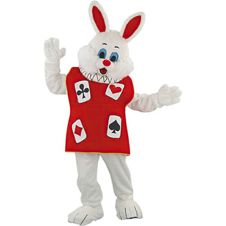 Mascotte représentant un lapin du Pays des Merveilles, vêtu d'une tunique rouge ornée de cartes à jouer (cœur, trèfle, carreau, pique) et d'une tête en peluche avec des oreilles blanches. Le lapin fait un geste de salut avec une main.