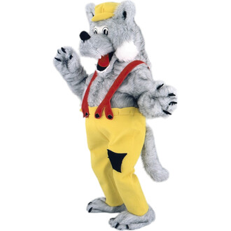 Mascotte de Pierrot le Loup, costume en peluche grise avec un chapeau jaune, salopette jaune et bretelles rouges, souriant et levant une patte en salutation.