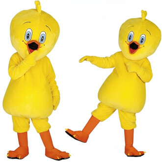 Costume de mascotte représentant un poussin jaune aux grands yeux, avec un look amusant. Le personnage se tient debout, l'une de ses mains sur la bouche dans une pose ludique, tandis que l'autre main est levée. Il porte des chaussures orange avec des déta