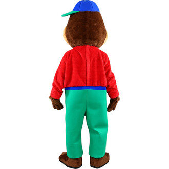 Vista posteriore della mascotte Tamia, che indossa un berretto blu con visiera verde, una giacca rossa, pantaloni verdi e scarpe marroni.