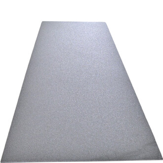 Mousse Basic Gym, surface en mousse de couleur gris clair, texturée et lisse, idéale pour les activités de gymnastique et d'exercice.