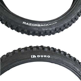 Pneu Duro Razorback de 24x3, montrant le profil de la bande de roulement avec des crampons prononcés pour une meilleure adhérence. Le pneu est affiché sous deux angles, soulignant les inscriptions RAZORBACK et le logo DURO.