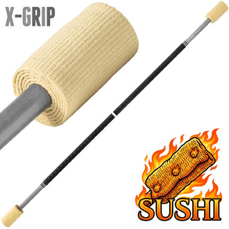 Staff de jonglerie Feu Contact GERYON, avec une poignée en tissu au bout et un corps en carbone. À côté, un logo graphique représentant un sushi enflammé.